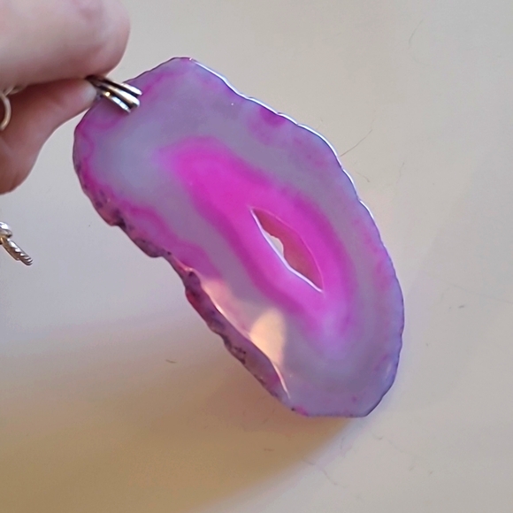 Pink Agate Slice Pendant on Chunky Y2K Chain - Picture 3 of 6